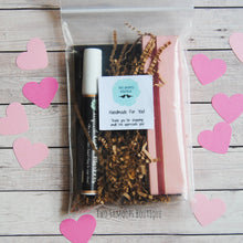 Load image into Gallery viewer, Valentine’s Day Chalkboard Gift Set
